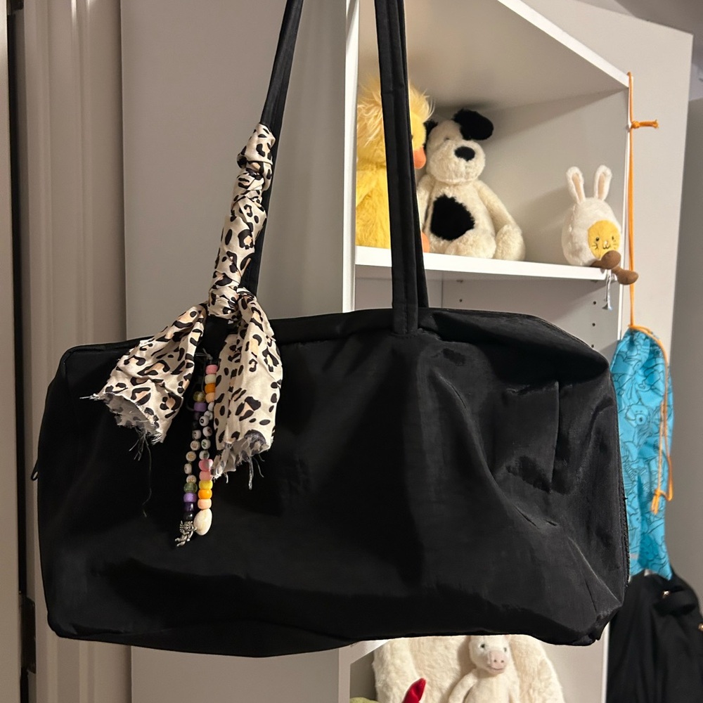 BAGGU medium black bowler bag